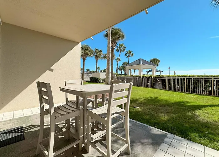 Club C-103 Holiday home